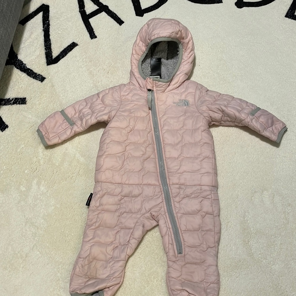 The northface 3-6 month bunting